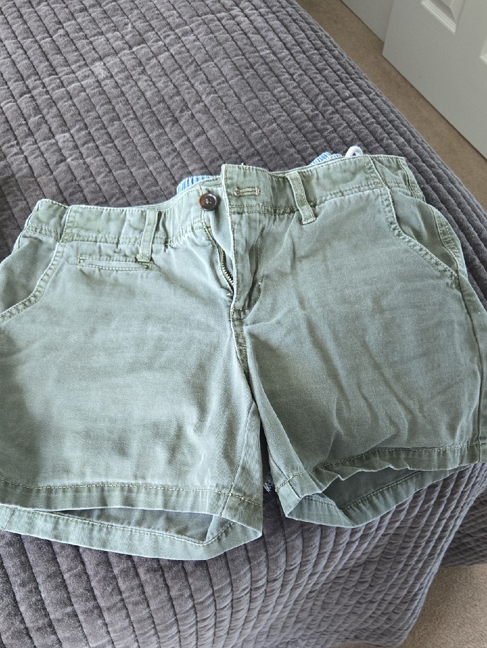 Shorts Lot - Picture 4 of 12